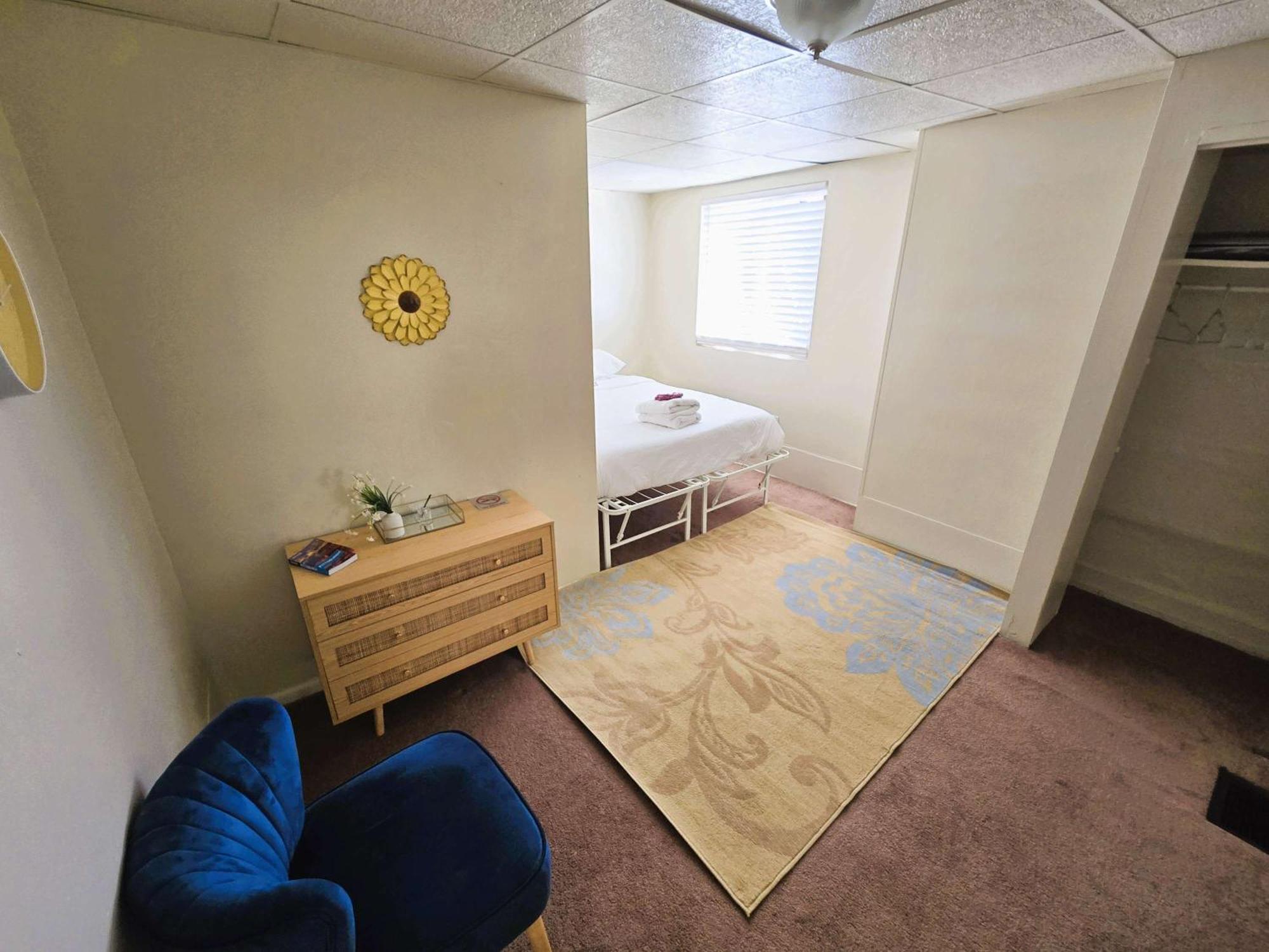 Holiday home Bright & Cozy 2 Bed Private Parking *